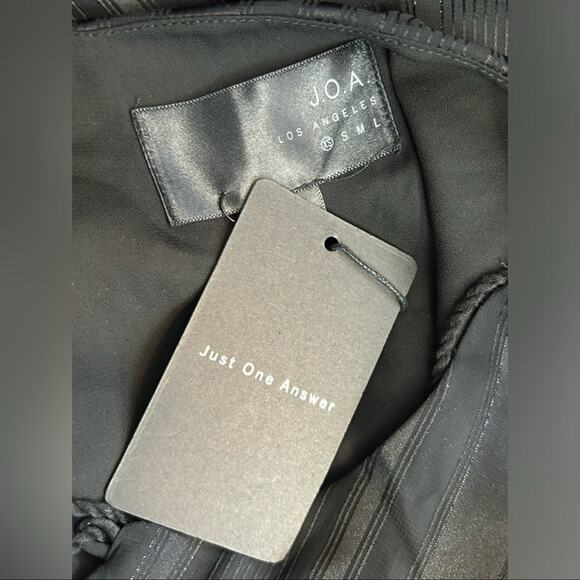 J.O.A Cap Sleeve Black Metallic Shimmer Tie Neck Blouse NWT size XS - Picture 9 of 12